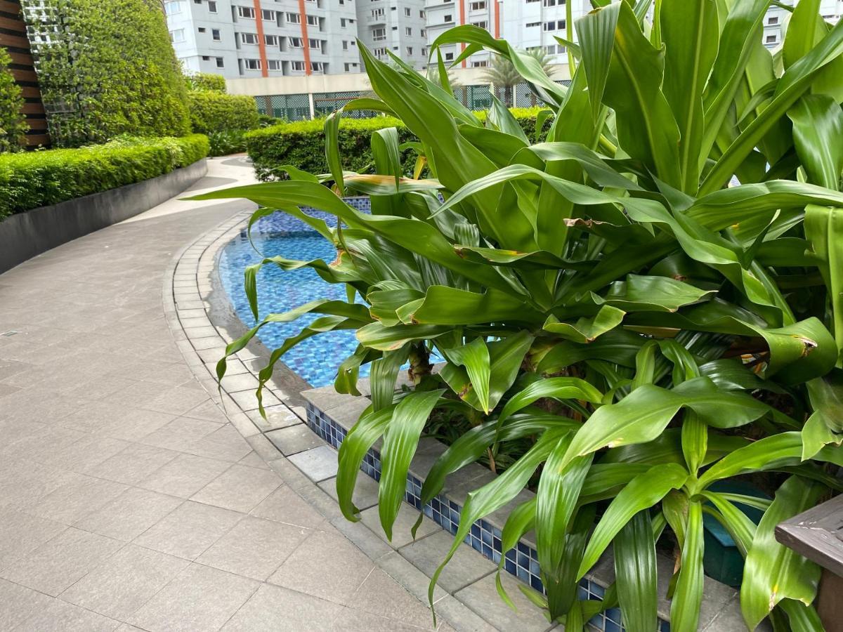 Penthouse Perfection Air Makati Apartment Манила Екстериор снимка