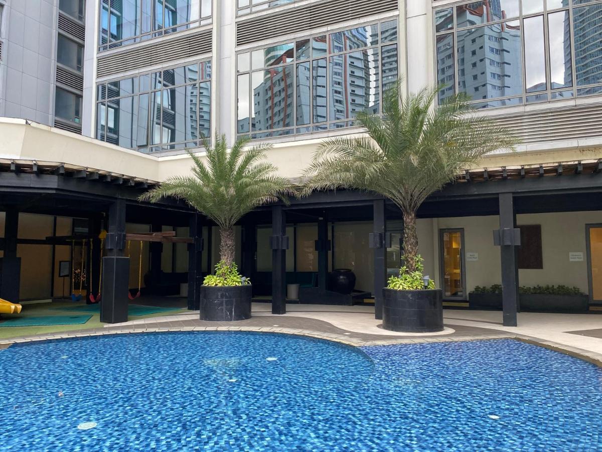 Penthouse Perfection Air Makati Apartment Манила Екстериор снимка