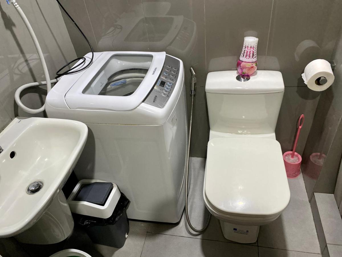 Penthouse Perfection Air Makati Apartment Манила Екстериор снимка